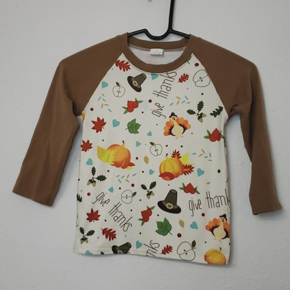 Girl's fall shirt